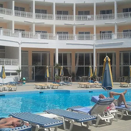 Kris Mari Hotel