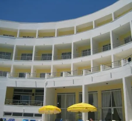 Kris Mari Hotel 3*
