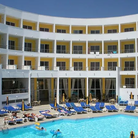 Kris Mari Hotel