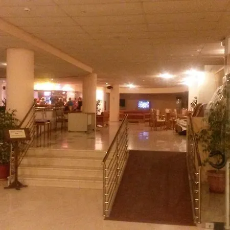 Kris Mari Hotel 3*