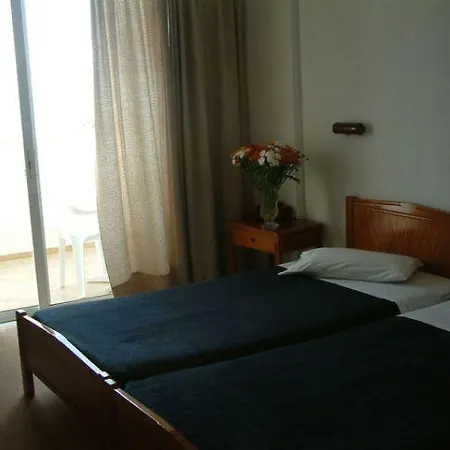 Hotel Kris Mari 3*