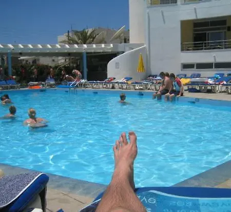 Kris Mari Hotel 3*